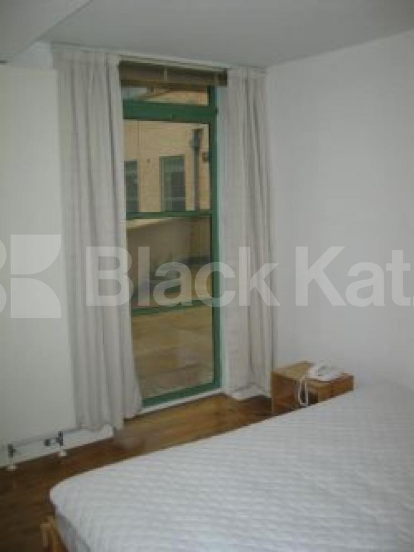 			GREAT LOCATION, 2 Bedroom, 1 bath, 1 reception Apartment			 The Glass Building, CAMDEN 